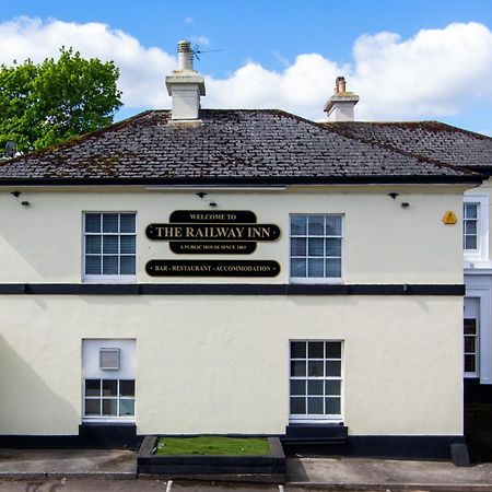The Railway Inn Galmpton Esterno foto