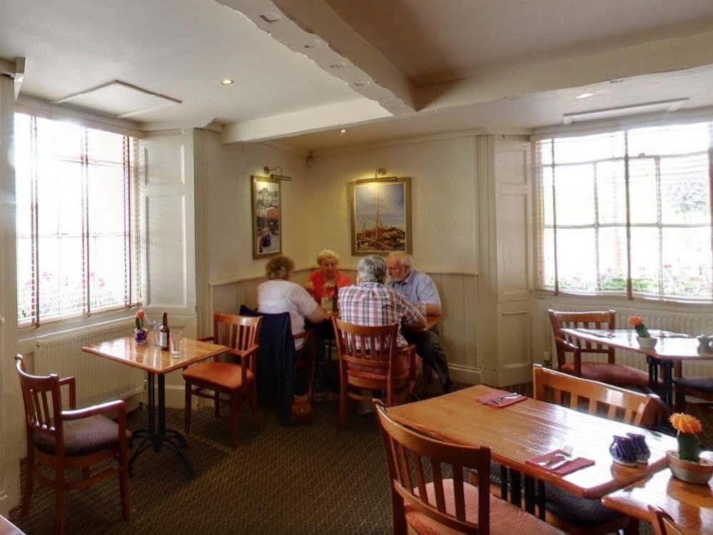 The Railway Inn Galmpton Esterno foto